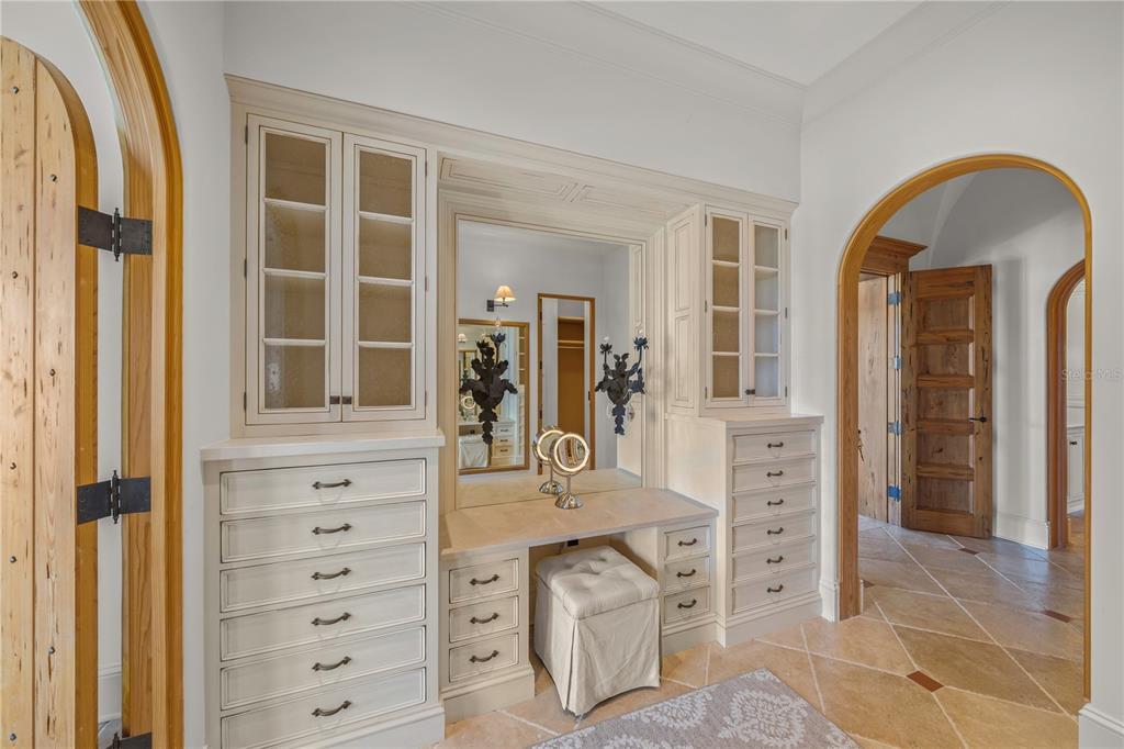 Sarasota, Florida, 34236, United States, 5 Bedrooms Bedrooms, ,7 BathroomsBathrooms,Residential,For Sale,1913430