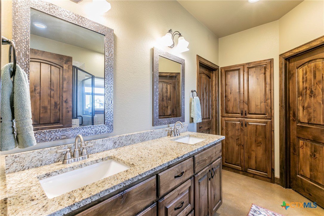 Granger, Texas, 76530, United States, 3 Bedrooms Bedrooms, ,2 BathroomsBathrooms,Residential,For Sale,1923229