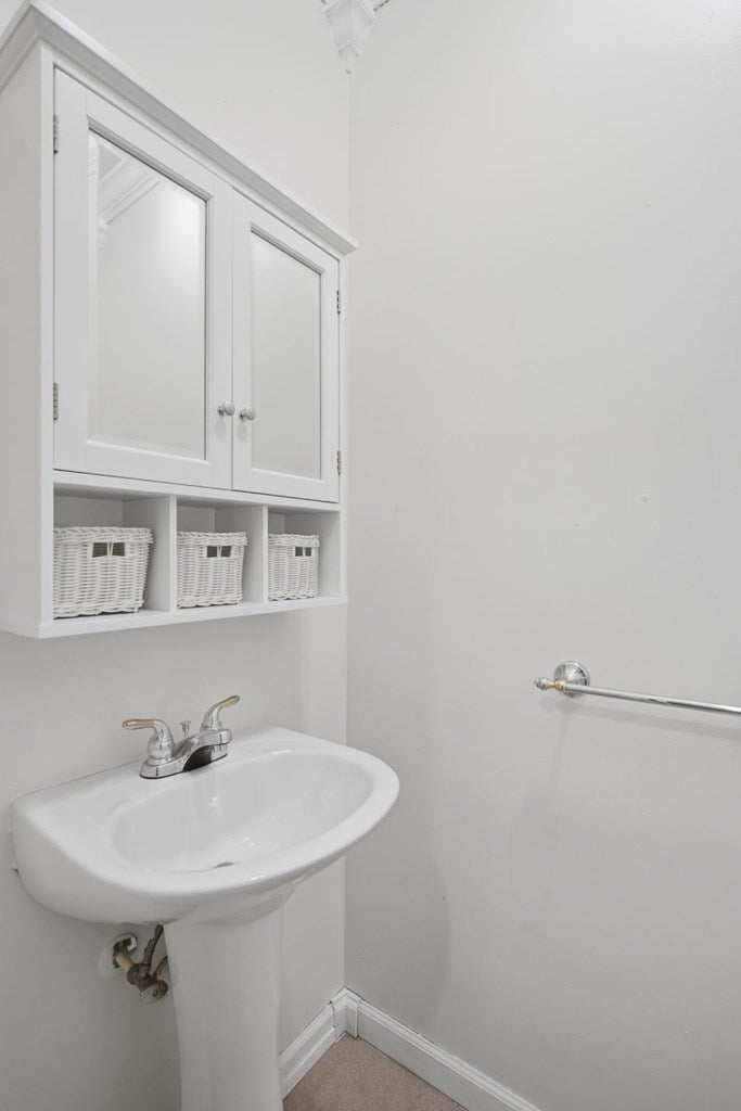 Ellijay, Georgia, 30536, United States, 2 Bedrooms Bedrooms, ,3 BathroomsBathrooms,Residential,For Sale,2034999