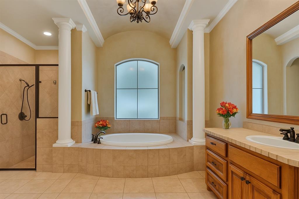 Fort Worth, Texas, 76108, United States, 4 Bedrooms Bedrooms, ,5 BathroomsBathrooms,Residential,For Sale,1892238