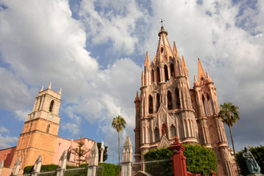 San Miguel de Allende, Guanajuato, 37897, Mexico, 1 Bedroom Bedrooms, ,Residential,For Sale,1991460