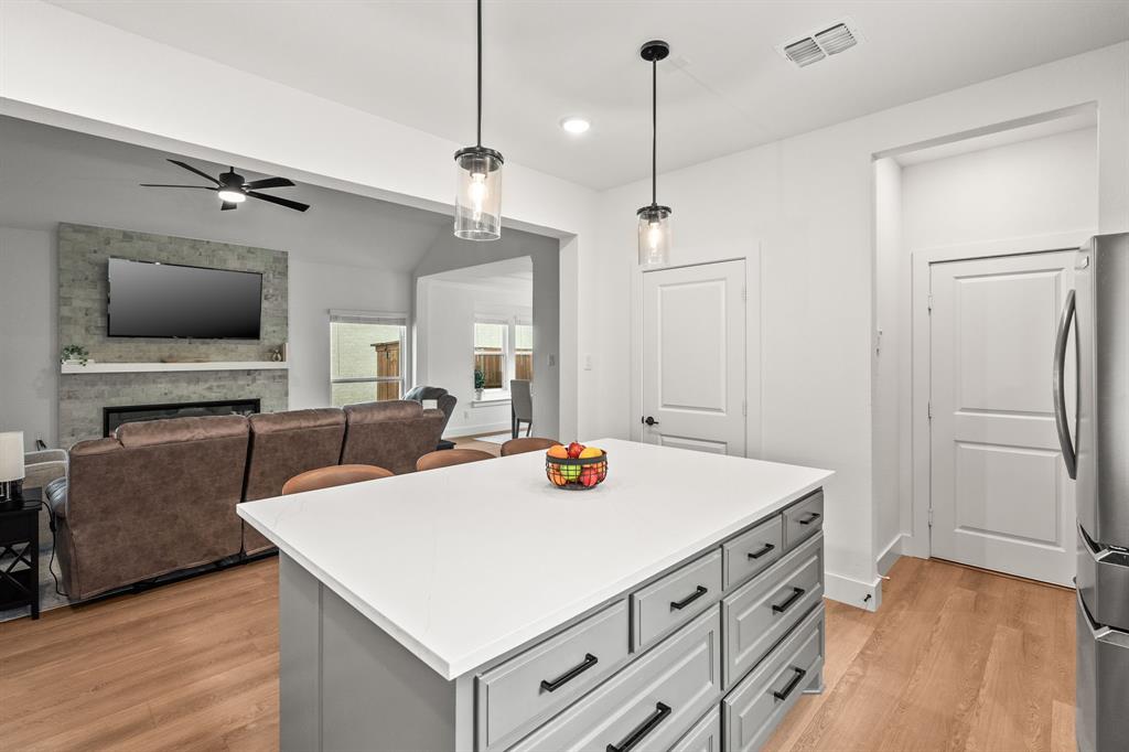 Rowlett, Texas, 75089, United States, 4 Bedrooms Bedrooms, ,3 BathroomsBathrooms,Residential,For Sale,1971322