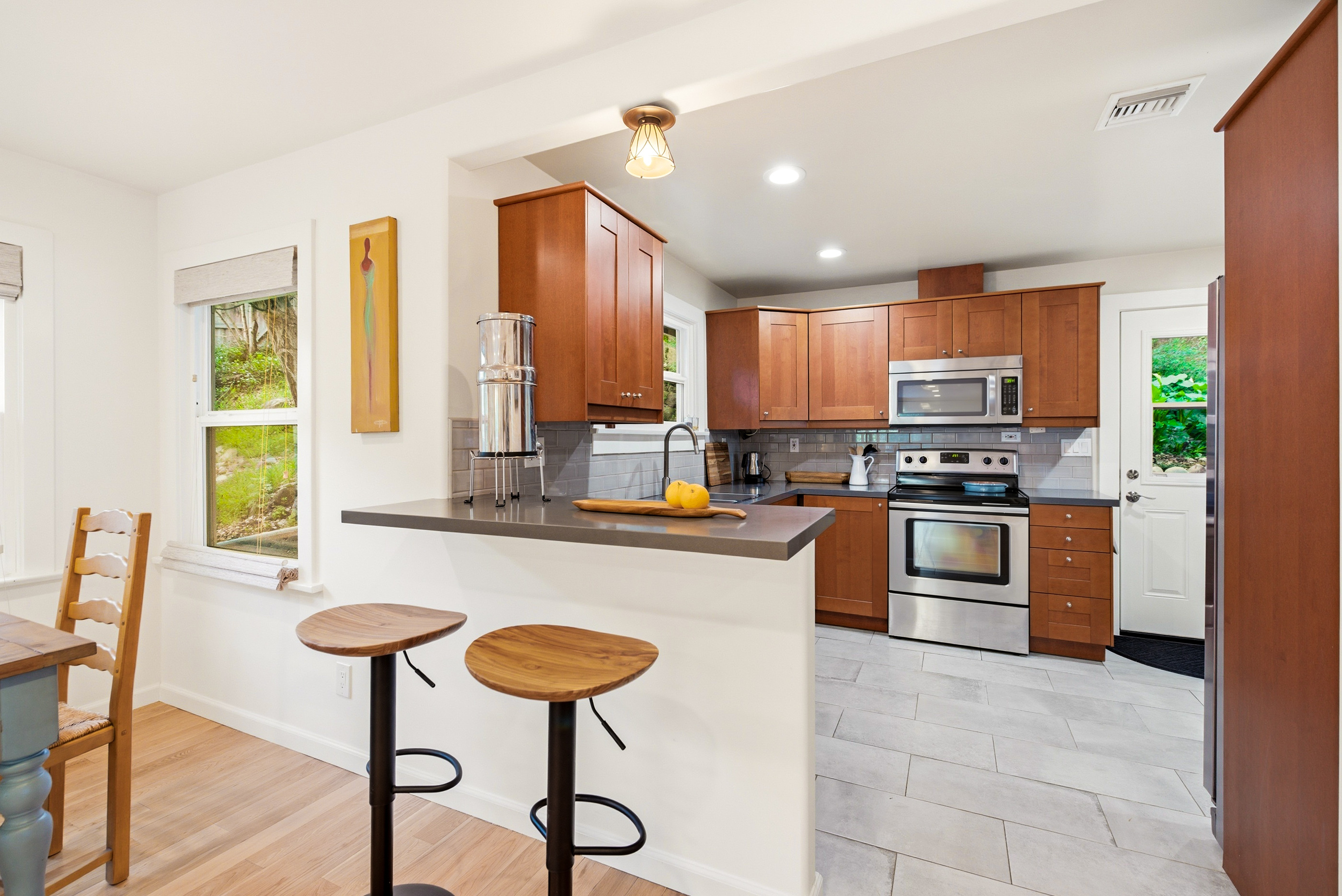  502 Fernwood Pacific Dr - 物件實景