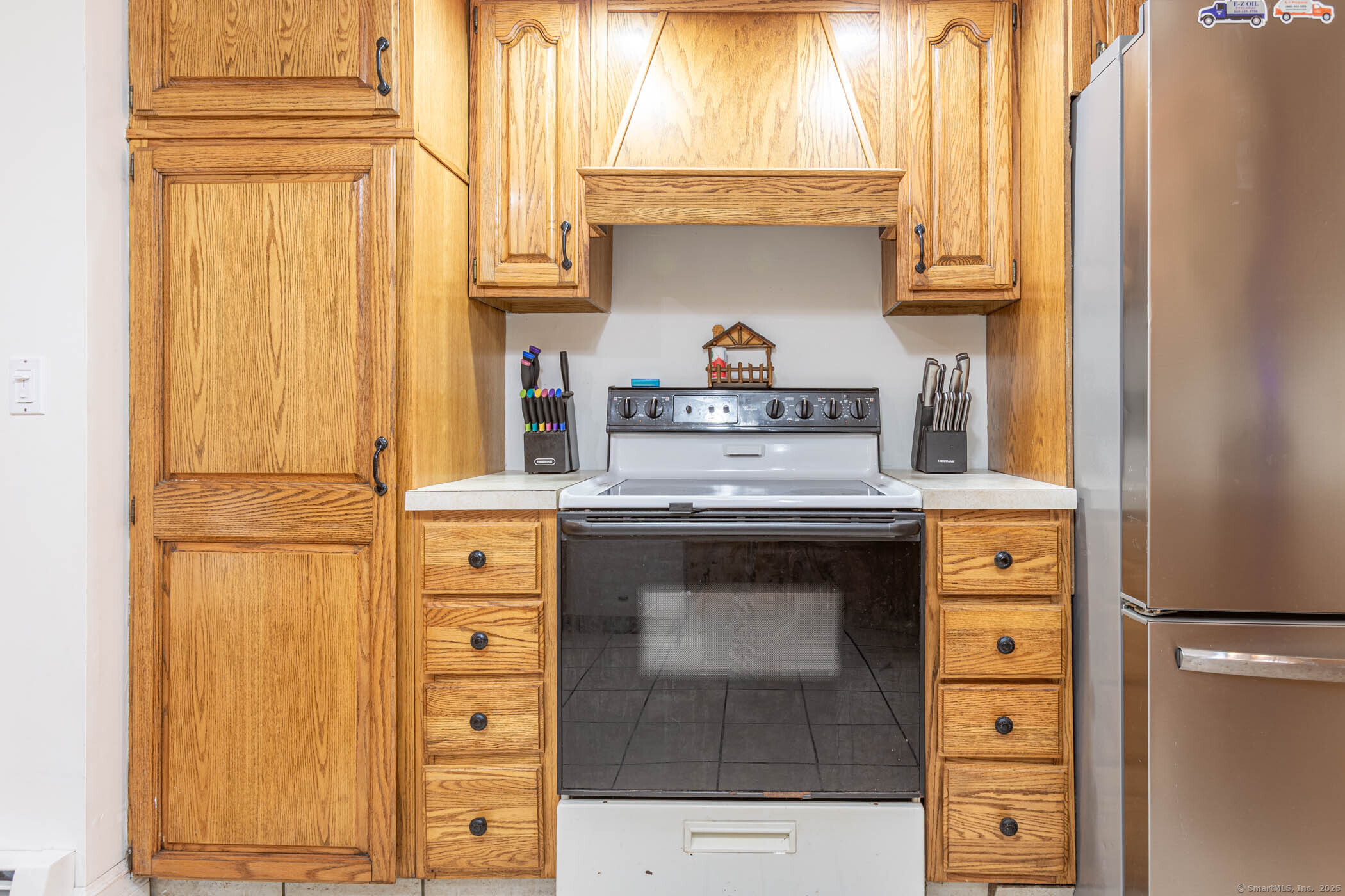 Willington, Connecticut, 06279, United States, 4 Bedrooms Bedrooms, ,3 BathroomsBathrooms,Residential,For Sale,1939057