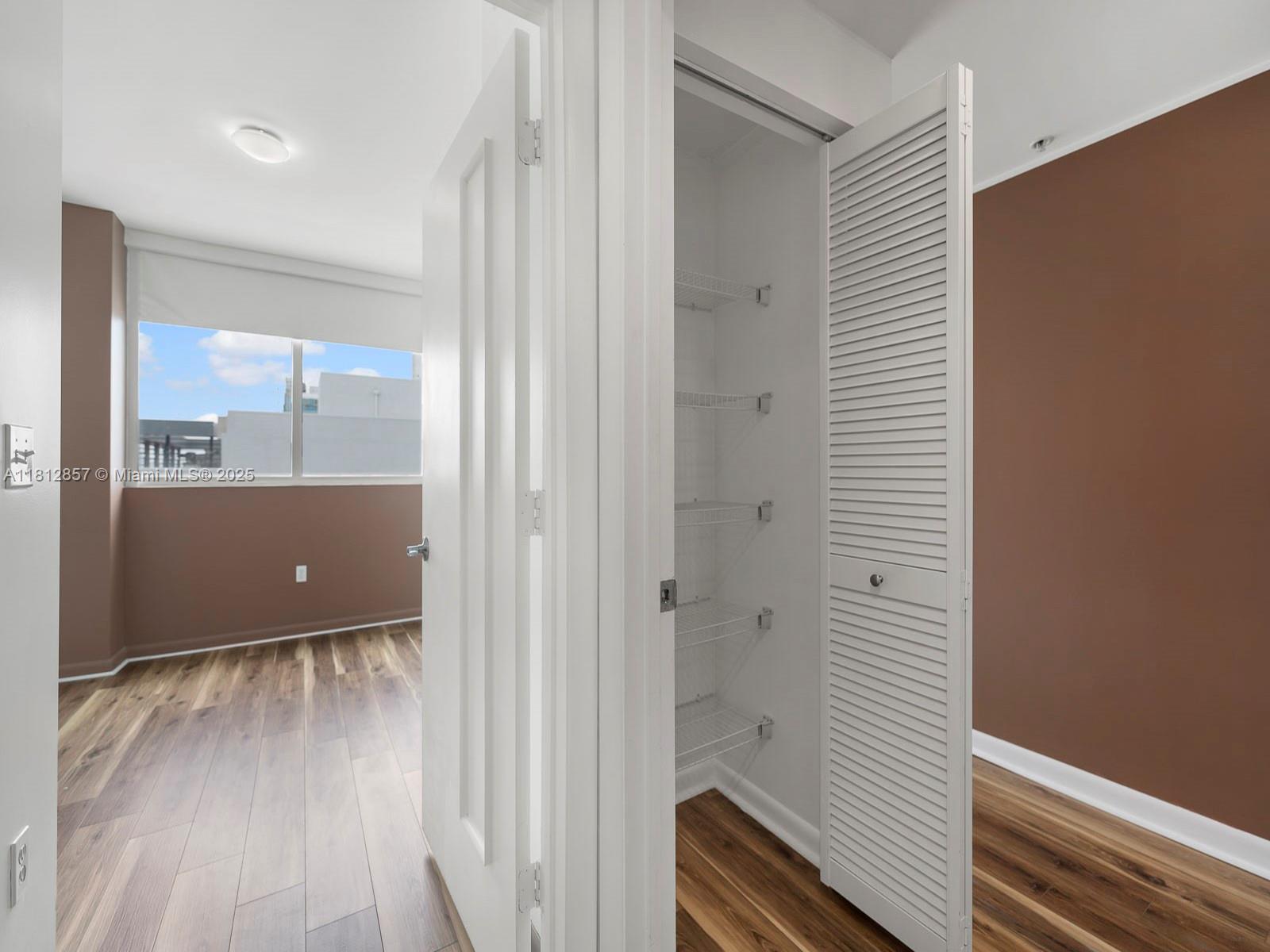 Miami, Florida, 33132, United States, 2 Bedrooms Bedrooms, ,2 BathroomsBathrooms,Residential,For Sale,1838941