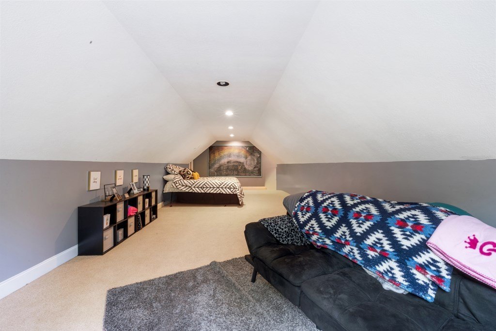 Hayesville, North Carolina, 28904, United States, 3 Bedrooms Bedrooms, ,4 BathroomsBathrooms,Residential,For Sale,1974136