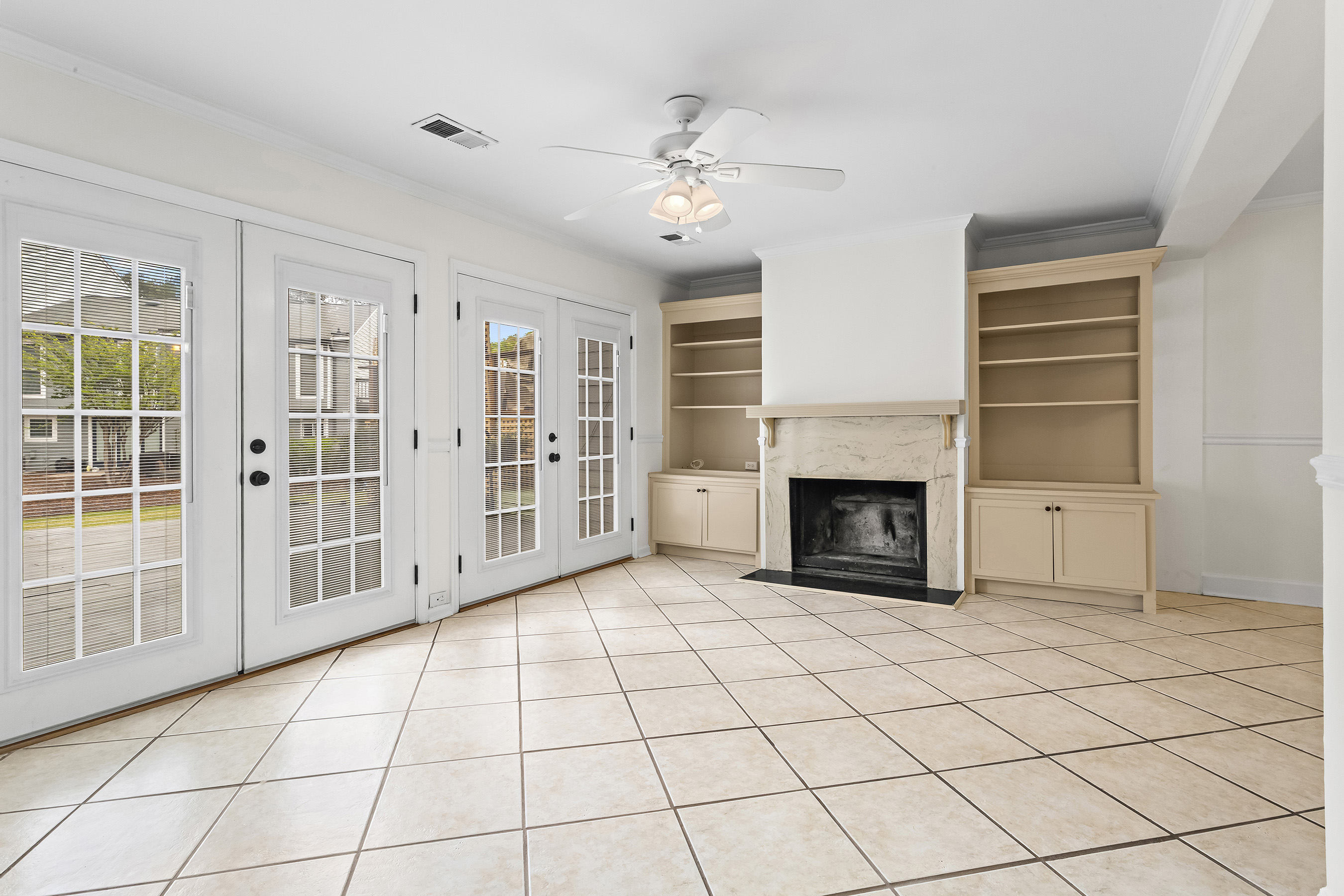  Mid-Century Modern Townhome in Gated Community Along The Chattahoochee River - 物件實景