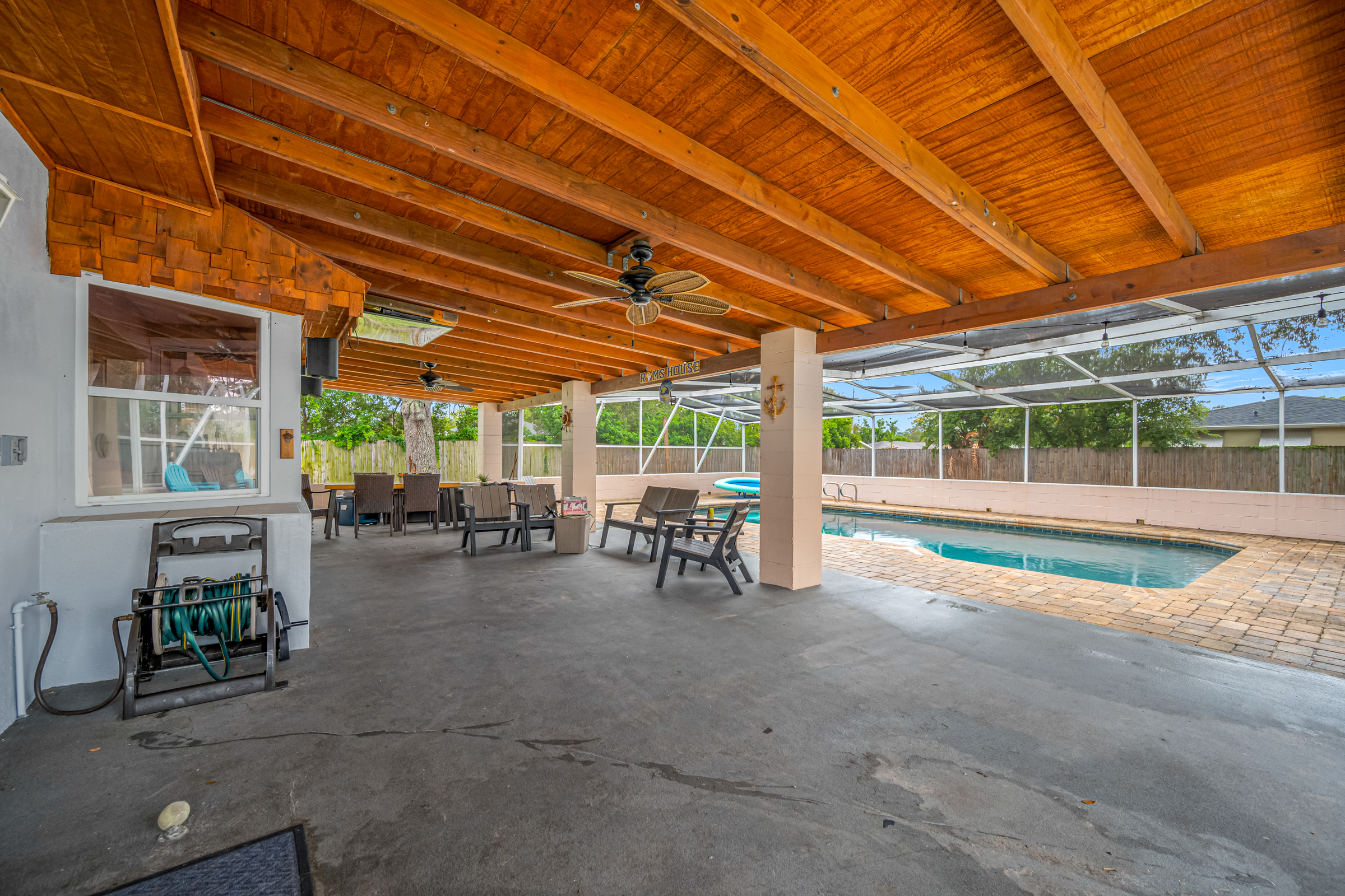 Clearwater, Florida, 33764, United States, 3 Bedrooms Bedrooms, ,2 BathroomsBathrooms,Residential,For Sale,1879424