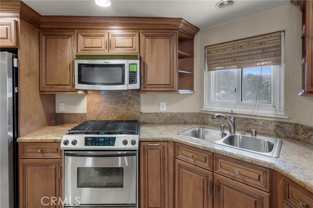 Canyon Country, California, 91387, United States, 2 Bedrooms Bedrooms, ,2 BathroomsBathrooms,Residential,For Sale,1979906