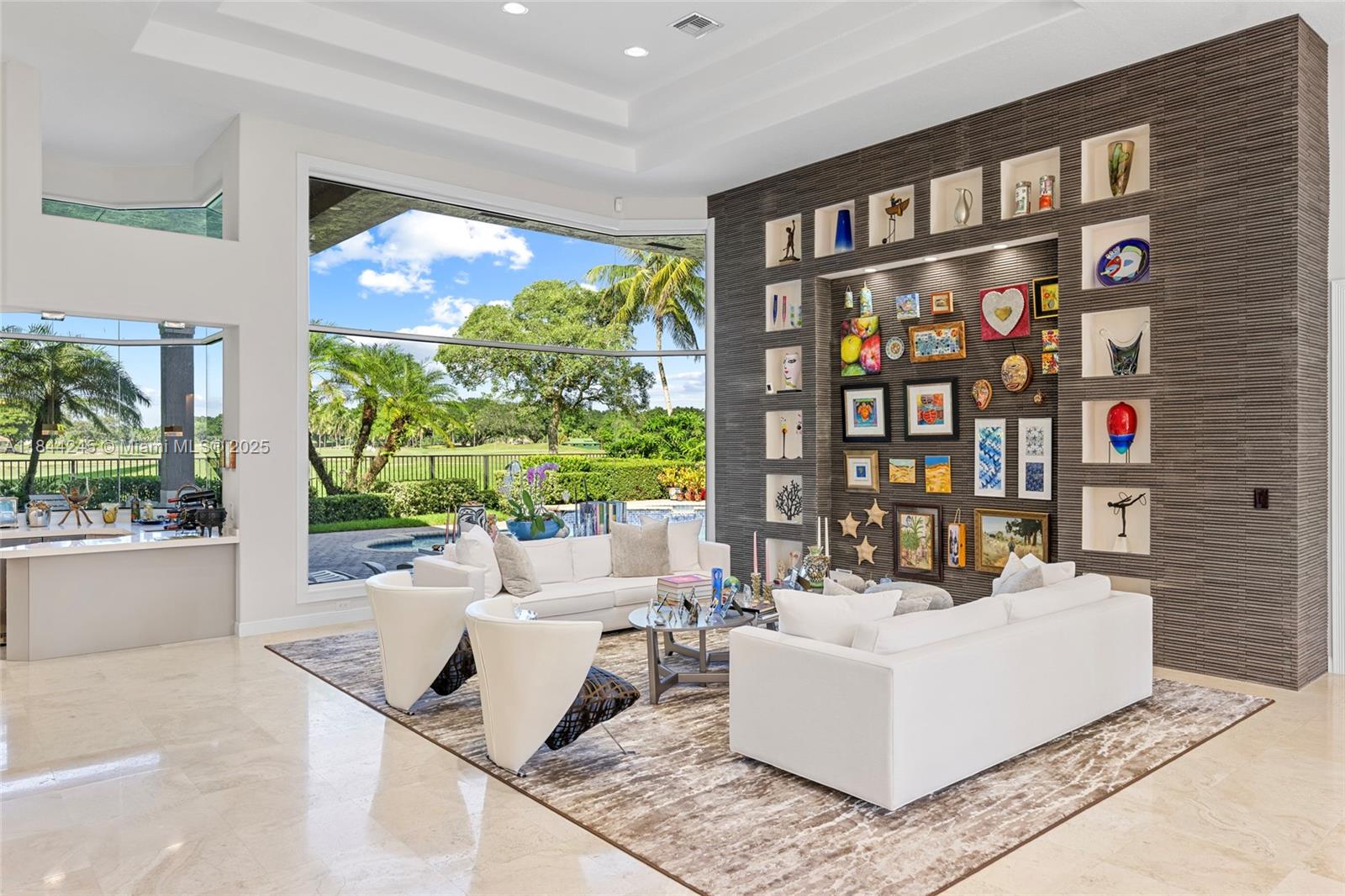 Weston, Florida, 33327, United States, 5 Bedrooms Bedrooms, ,4 BathroomsBathrooms,Residential,For Sale,1901974