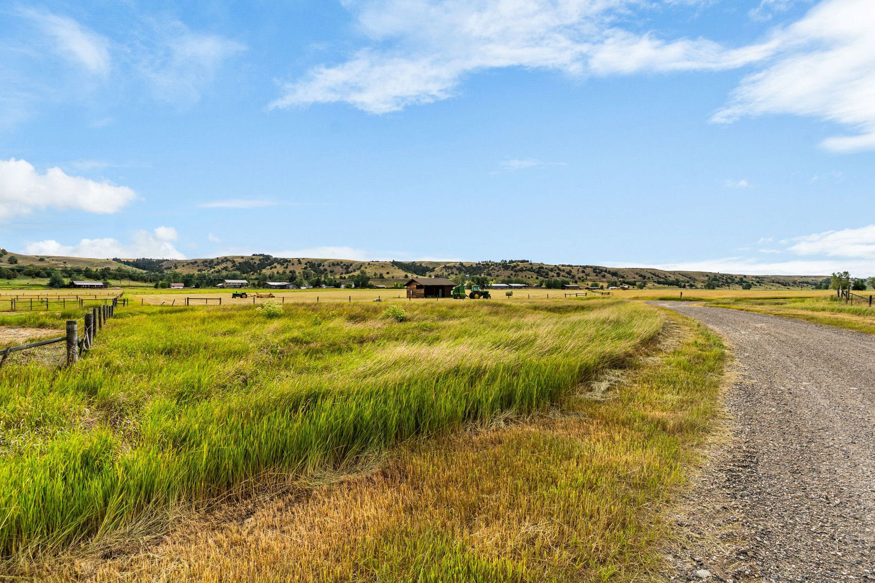 1687 Cottontail Rd - 物件實景