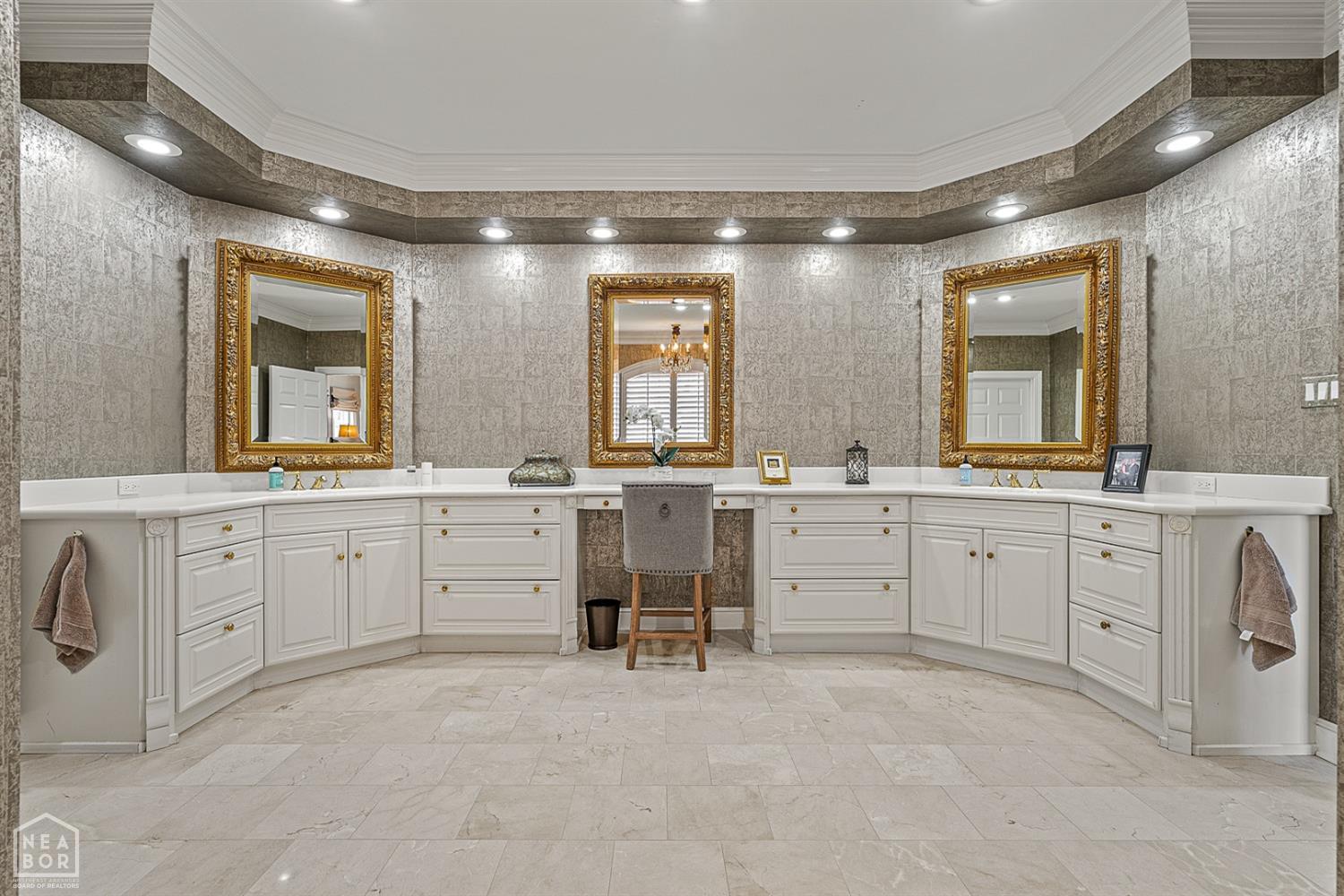 Jonesboro, Arkansas, 72404, United States, 4 Bedrooms Bedrooms, ,5 BathroomsBathrooms,Residential,For Sale,1976719