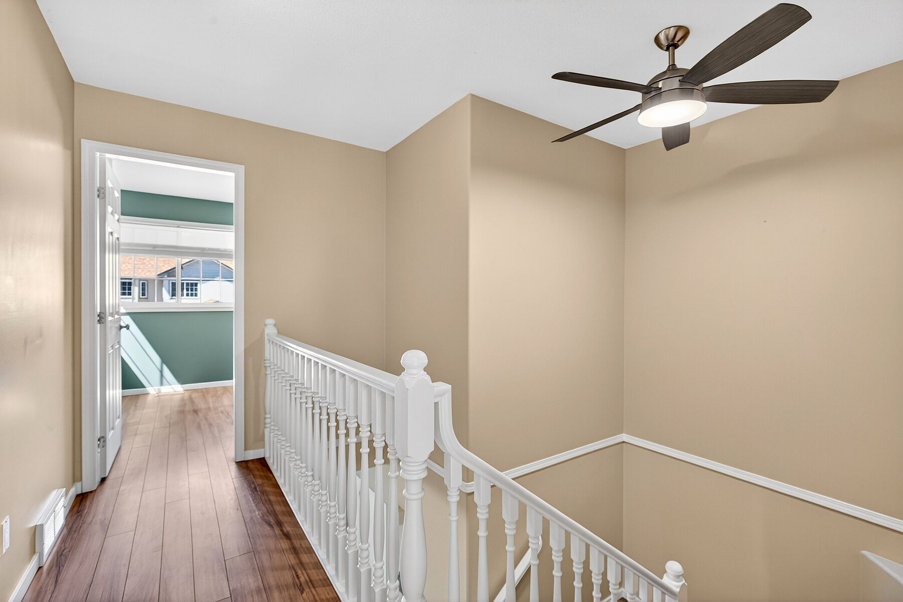  Move-In Ready Townhome - 物件實景