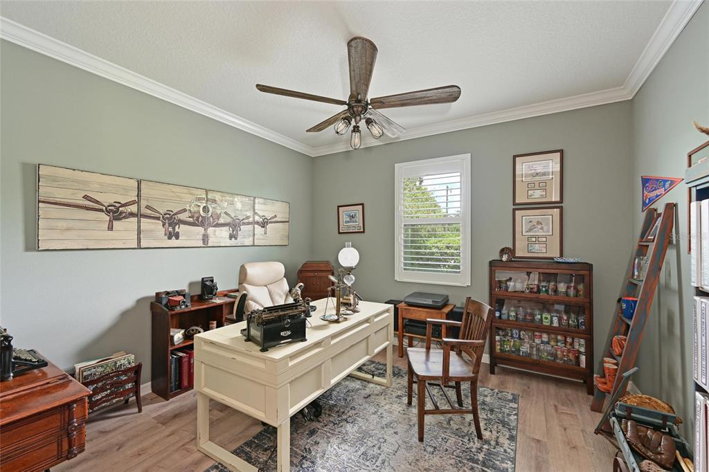 Bradenton, Florida, 34212, United States, 2 Bedrooms Bedrooms, ,2 BathroomsBathrooms,Residential,For Sale,1948137