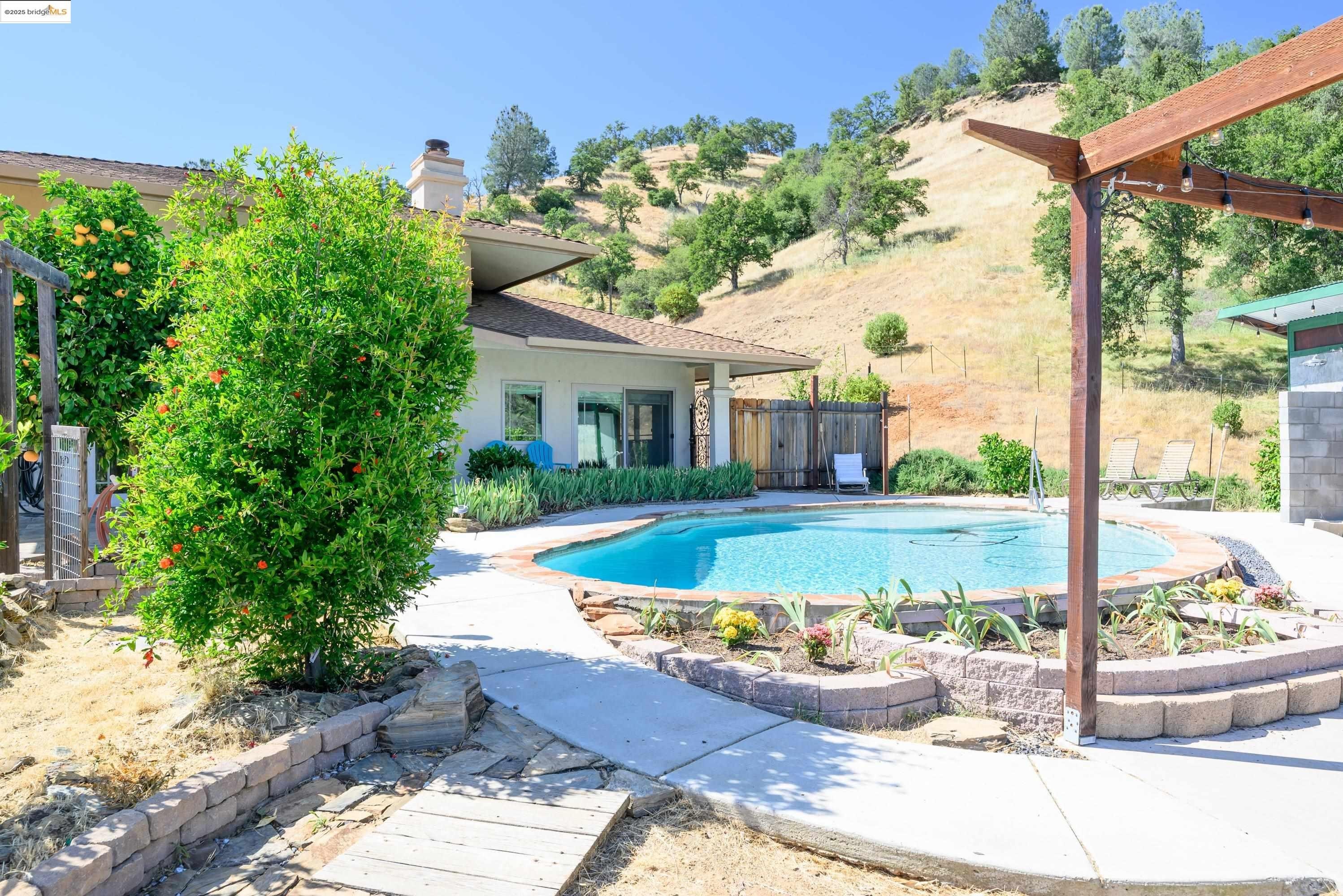 Jamestown, California, 95327, United States, 3 Bedrooms Bedrooms, ,2 BathroomsBathrooms,Residential,For Sale,1826217