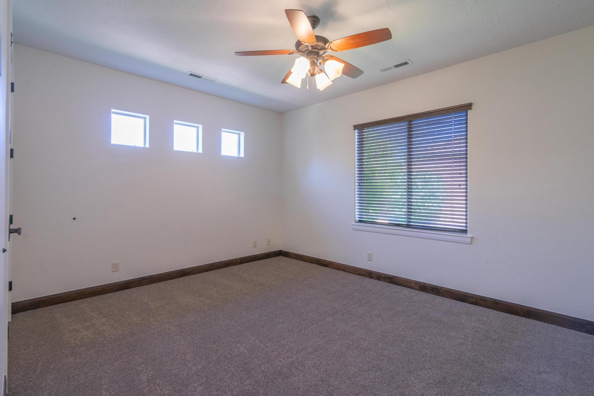 Washington, Utah, 84780, United States, 4 Bedrooms Bedrooms, ,2 BathroomsBathrooms,Residential,For Sale,2009720