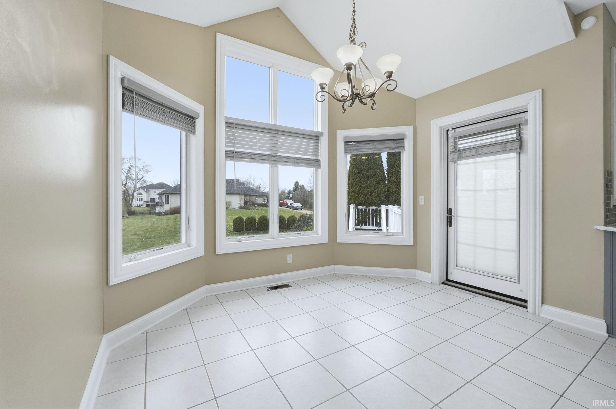 Fort Wayne, Indiana, 46814, United States, 4 Bedrooms Bedrooms, ,5 BathroomsBathrooms,Residential,For Sale,2001824