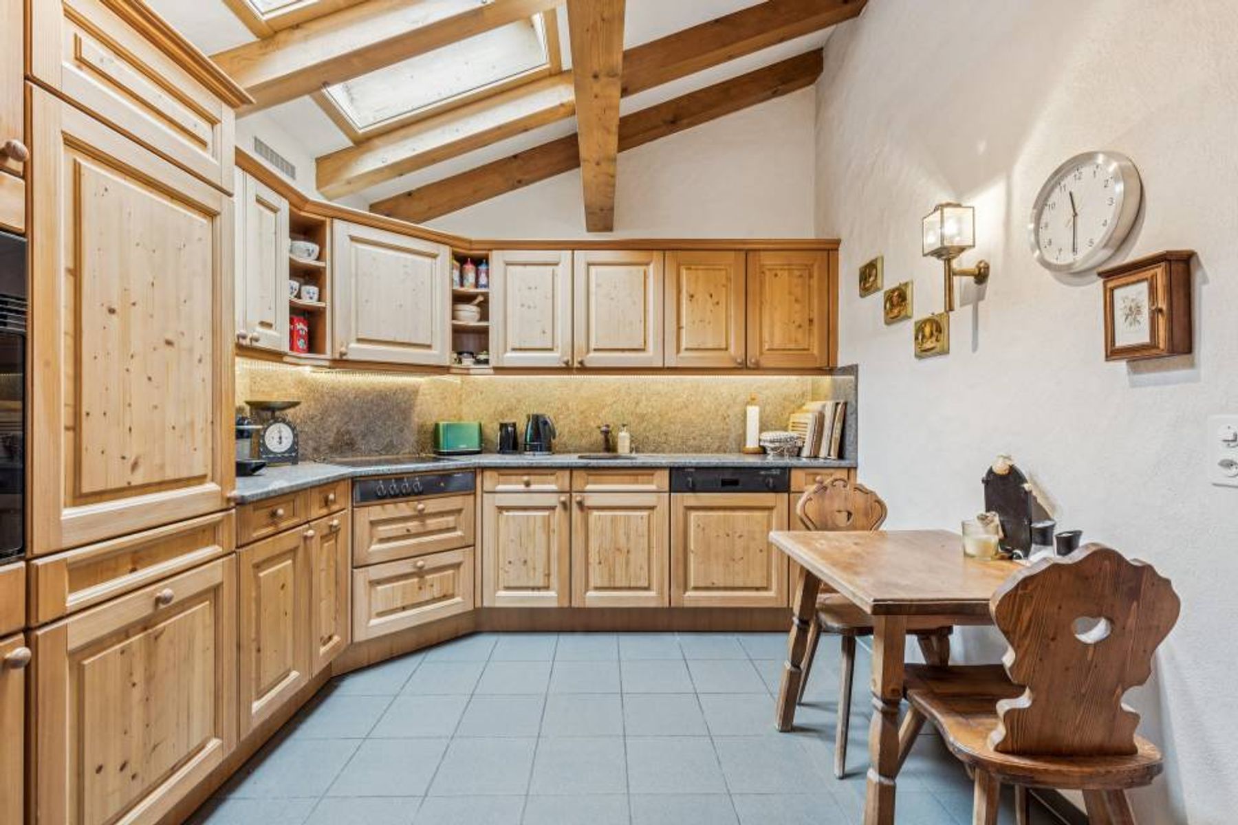  Magnificent Penthouse in Lauenen - 物件實景