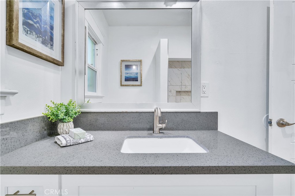 Redlands, California, 92373, United States, 6 Bedrooms Bedrooms, ,5 BathroomsBathrooms,Residential,For Sale,1976370