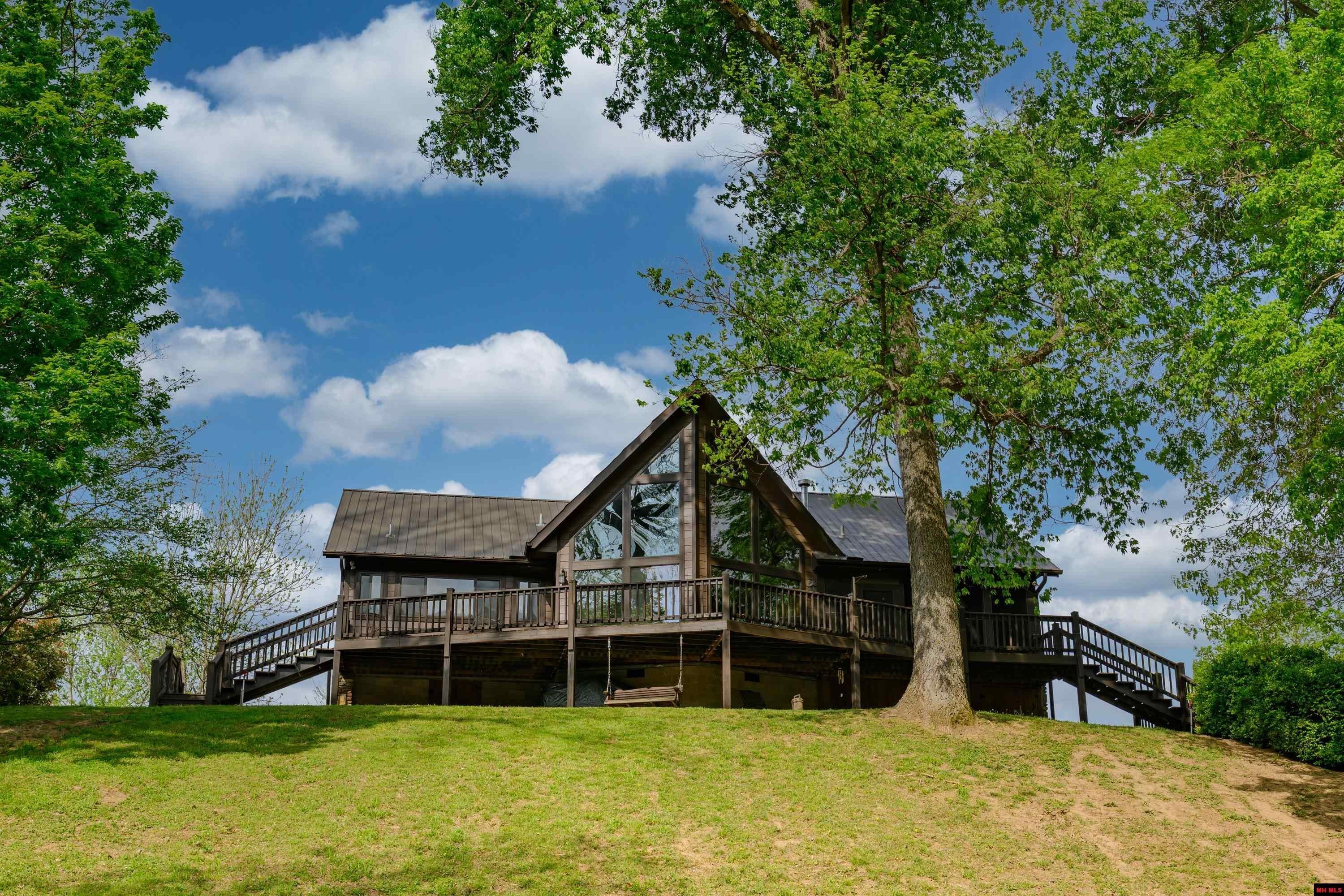 Norfork, Arkansas, 72658, United States, 3 Bedrooms Bedrooms, ,3 BathroomsBathrooms,Residential,For Sale,1921942