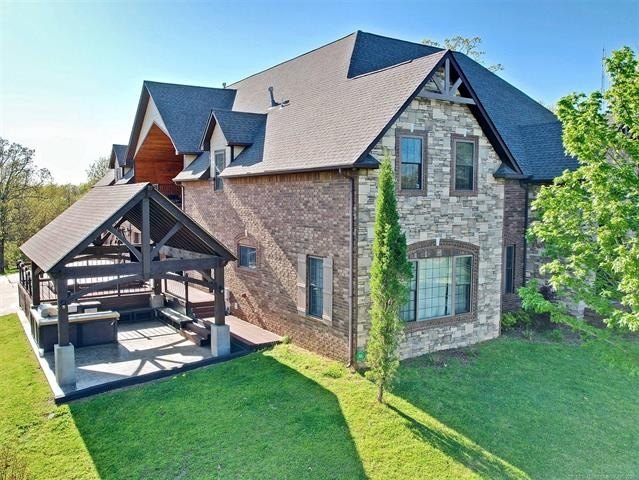 Tahlequah, Oklahoma, 74464, United States, 4 Bedrooms Bedrooms, ,6 BathroomsBathrooms,Residential,For Sale,1983044