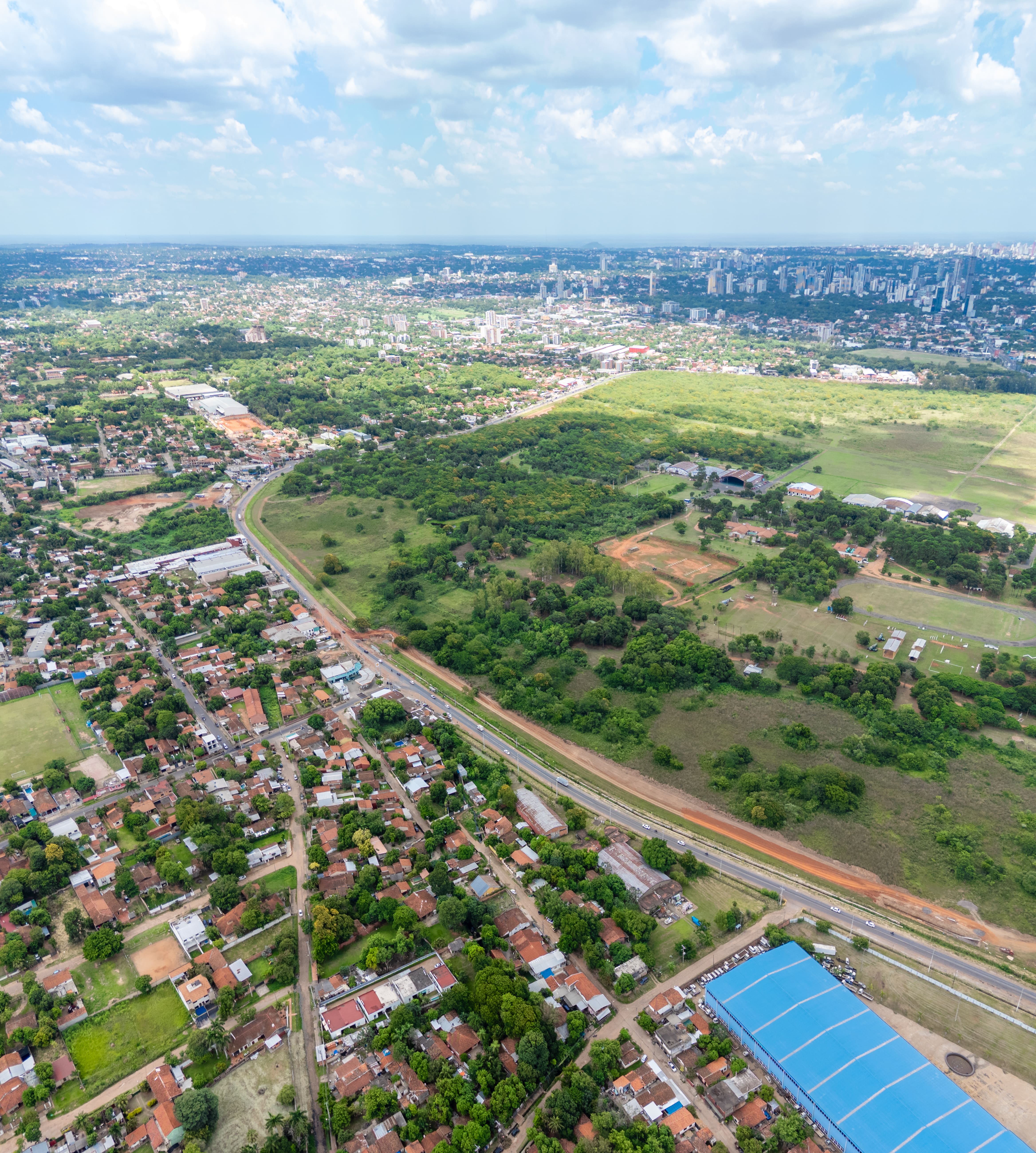 Development Land on General Aquino Avenue, Luque - 物件實景
