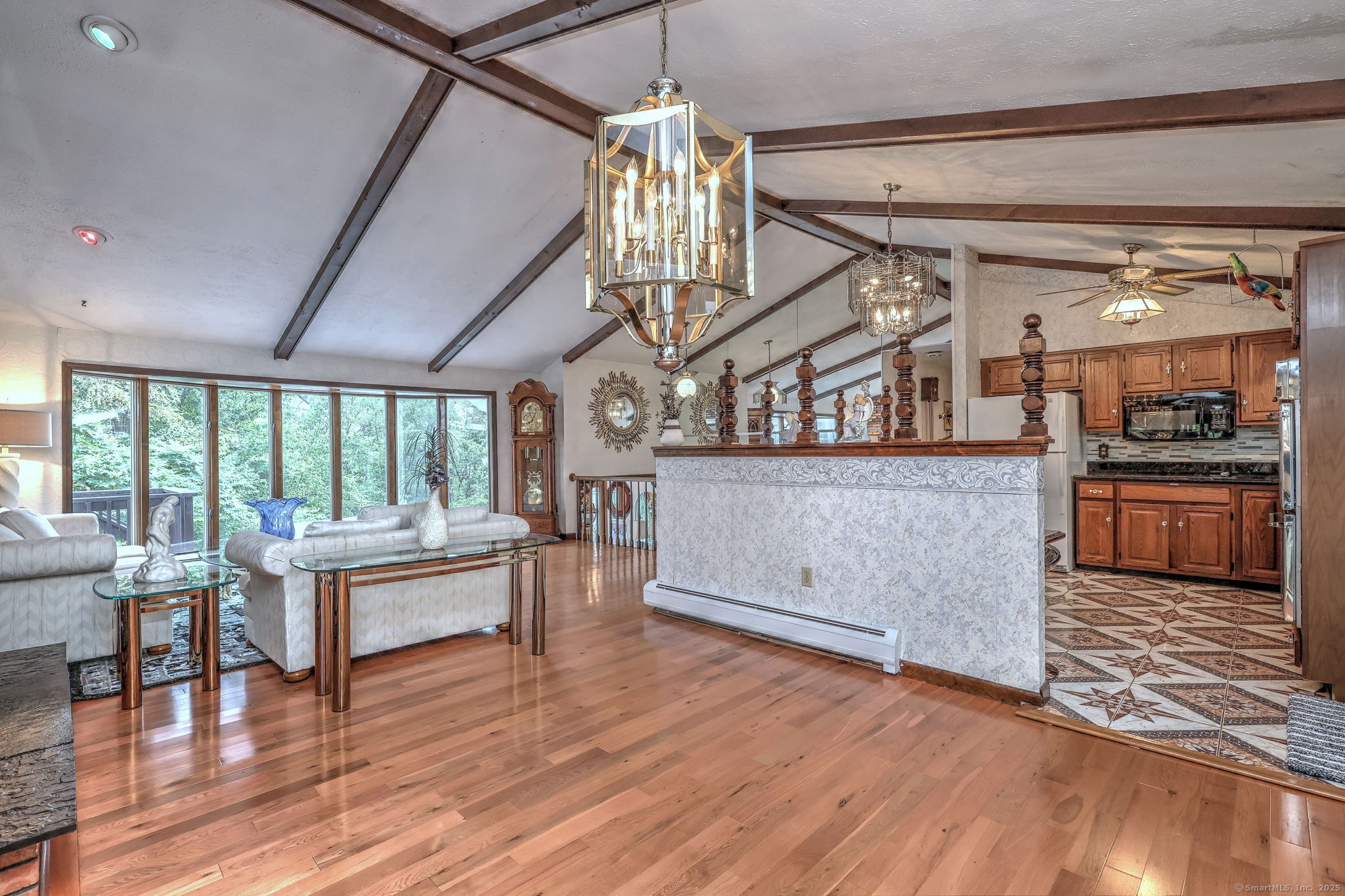 West Haven, Connecticut, 06516, United States, 3 Bedrooms Bedrooms, ,2 BathroomsBathrooms,Residential,For Sale,1925877