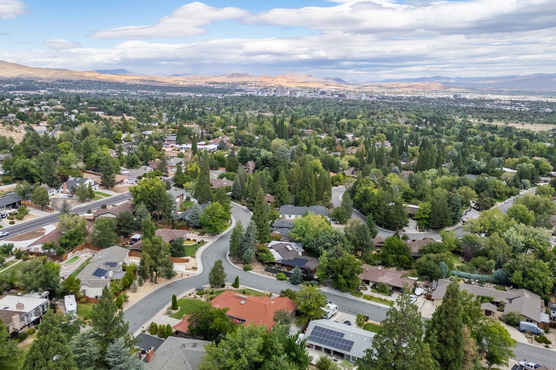  RARE SKYLINE HEIGHTS OPPORTUNITY  6,024 SF BRICK HOME ON .38 ACRE  NO HOA - 物件實景
