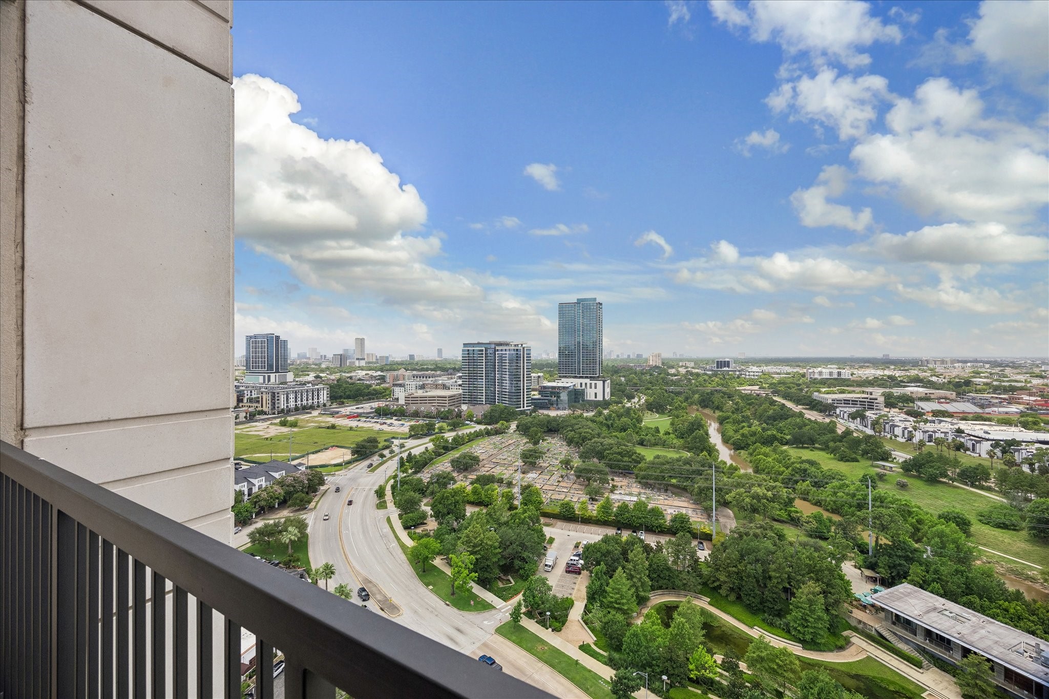  3333 Allen Parkway #2107 - 物件實景