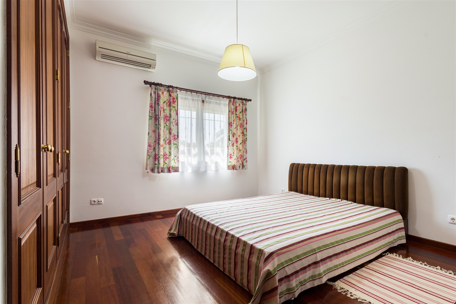  Detached house, 7 bedrooms, for Sale - 物件實景