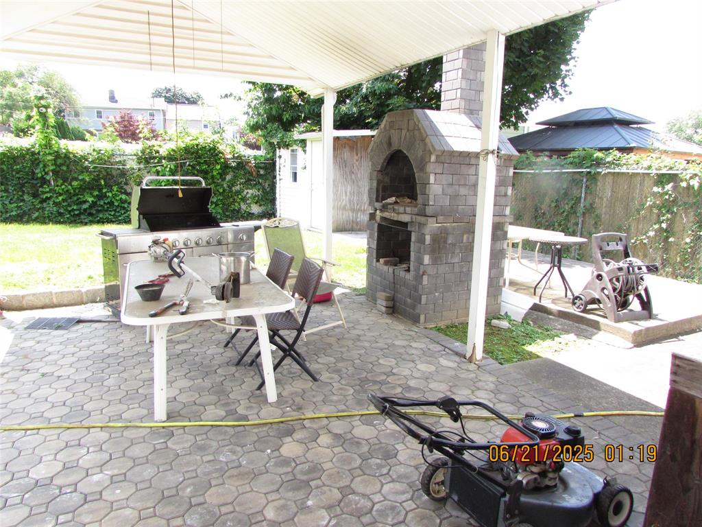 Yonkers, New York, 10710, United States, 3 Bedrooms Bedrooms, ,3 BathroomsBathrooms,Residential,For Sale,1978915