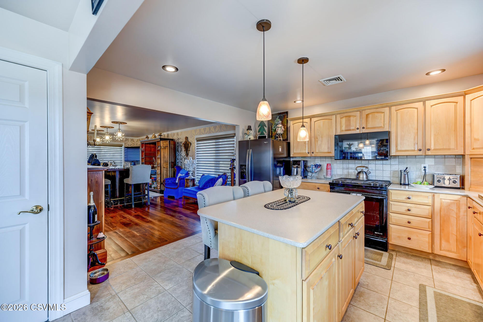 Bloomsburg, Pennsylvania, 17815, United States, 3 Bedrooms Bedrooms, ,4 BathroomsBathrooms,Residential,For Sale,2010041