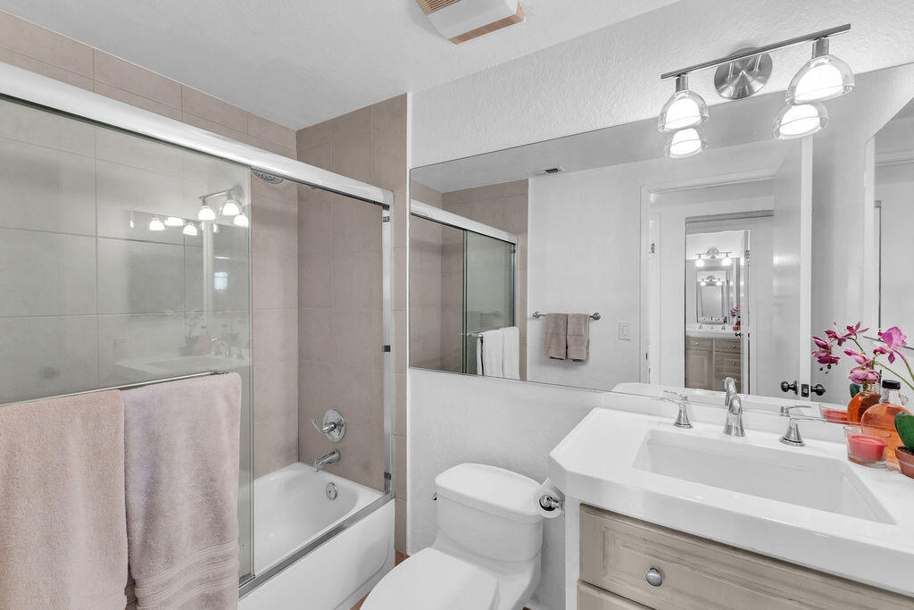 Rancho Mirage, California, 92270, United States, 3 Bedrooms Bedrooms, ,1 BathroomBathrooms,Residential,For Sale,1960509