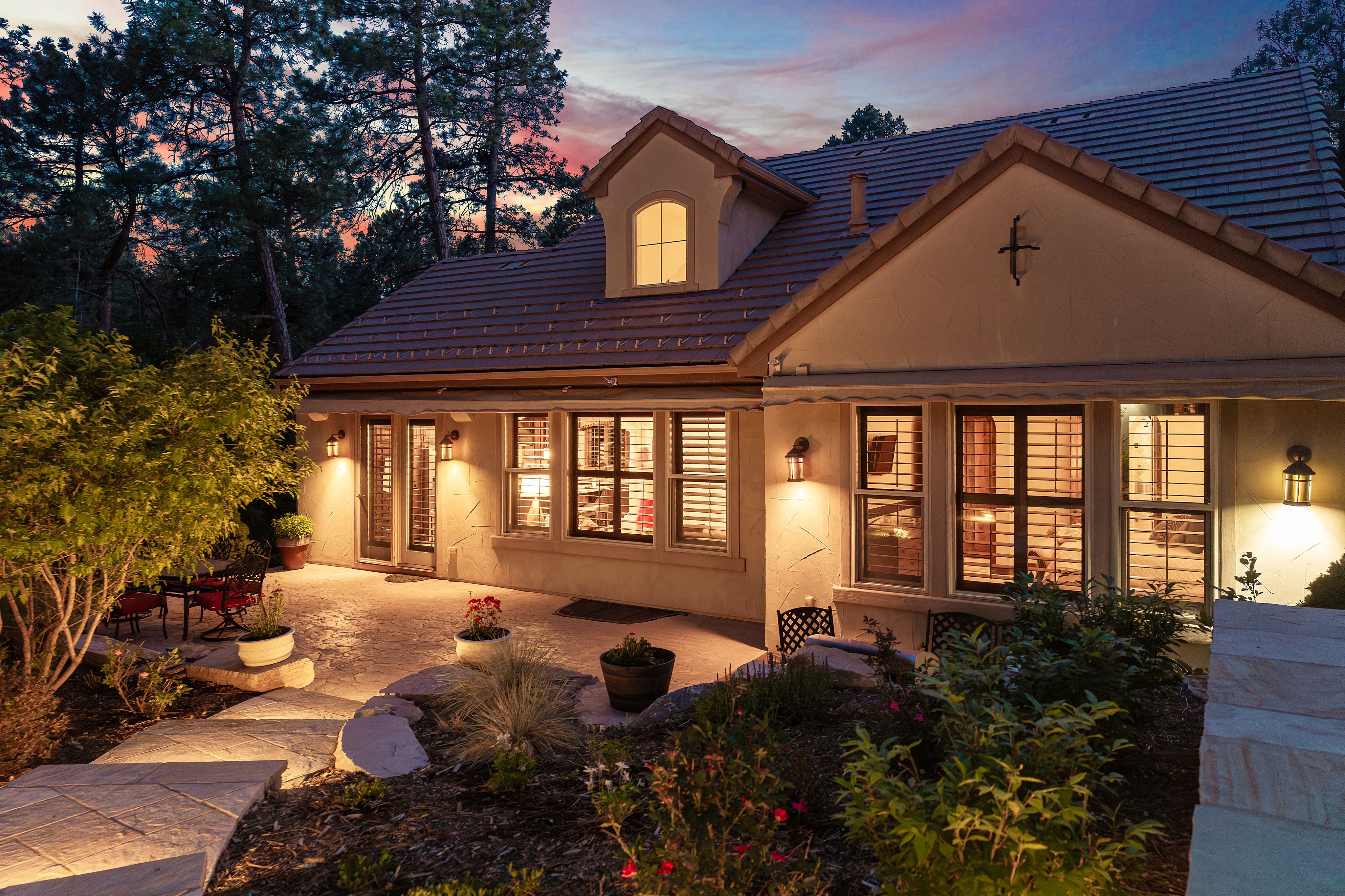  Set On Nearly One Acre In The Village At Castle Pines - 物件實景