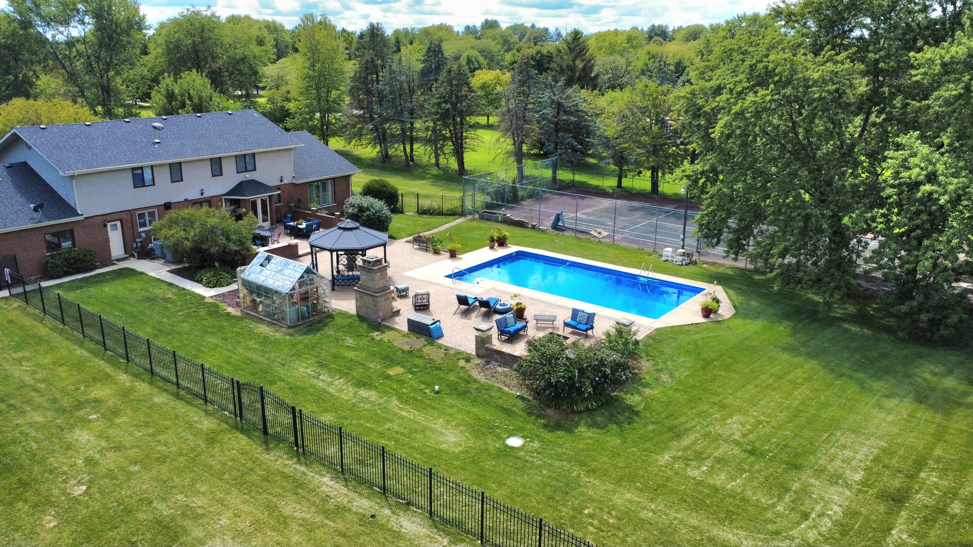 Manhattan, Illinois, 60442, United States, 4 Bedrooms Bedrooms, ,4 BathroomsBathrooms,Residential,For Sale,1979994