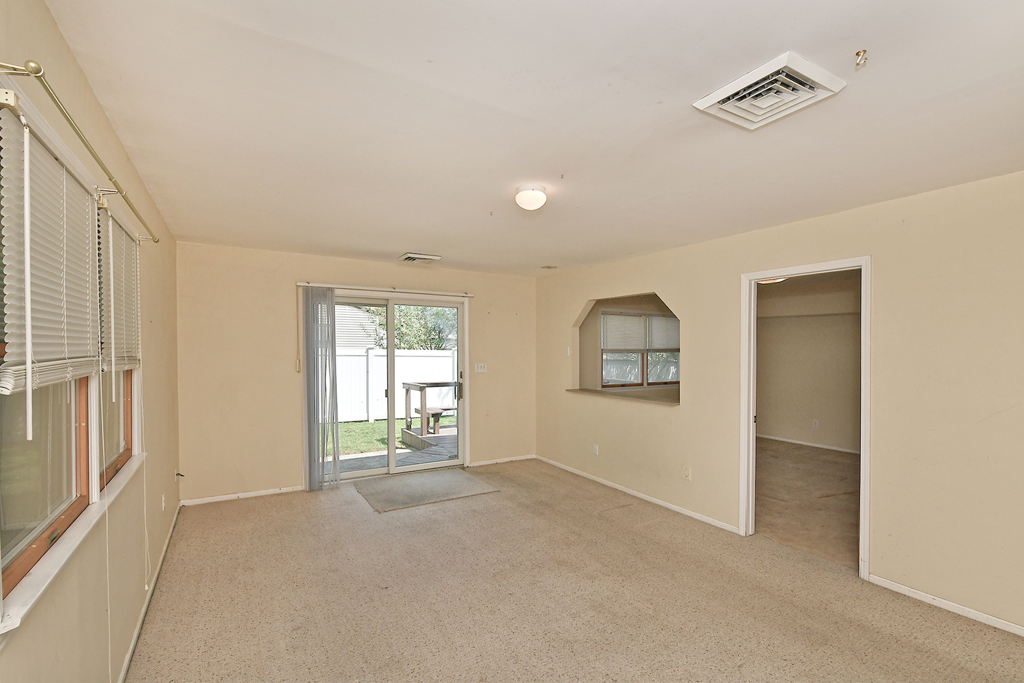 Bethpage, New York, 11714, United States, 4 Bedrooms Bedrooms, ,3 BathroomsBathrooms,Residential,For Sale,1880879