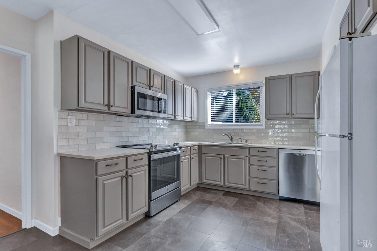 Vallejo, California, 94590, United States, 4 Bedrooms Bedrooms, ,3 BathroomsBathrooms,Residential,For Sale,1984775