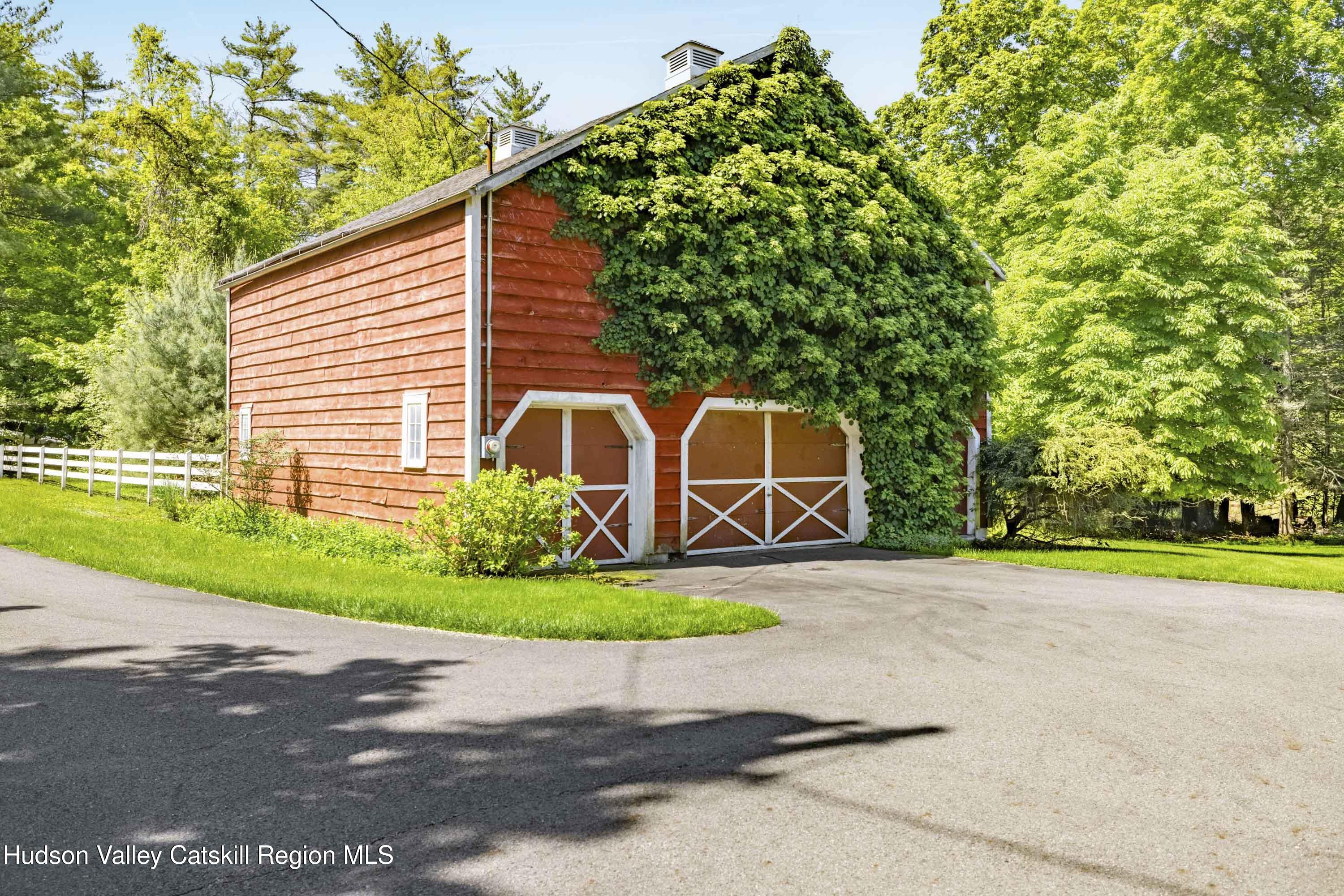 Saugerties, New York, 12477, United States, 2 Bedrooms Bedrooms, ,2 BathroomsBathrooms,Residential,For Sale,1827132