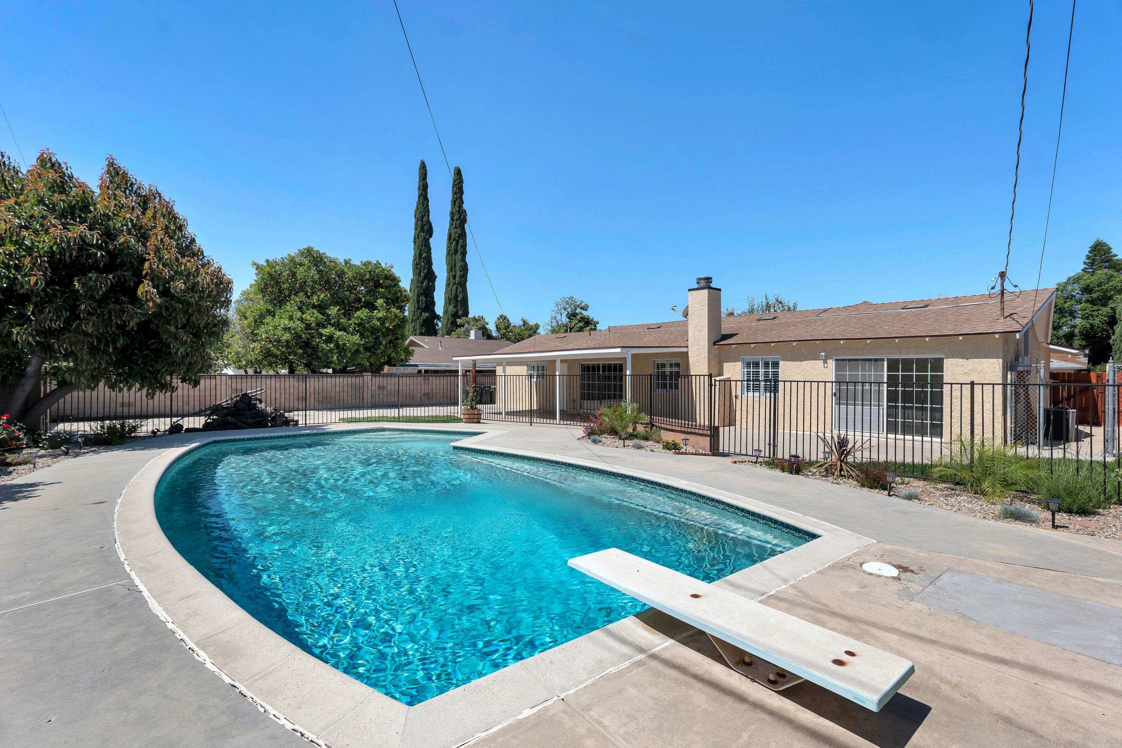  1556 Glacier Street, Simi Valley - 物件實景