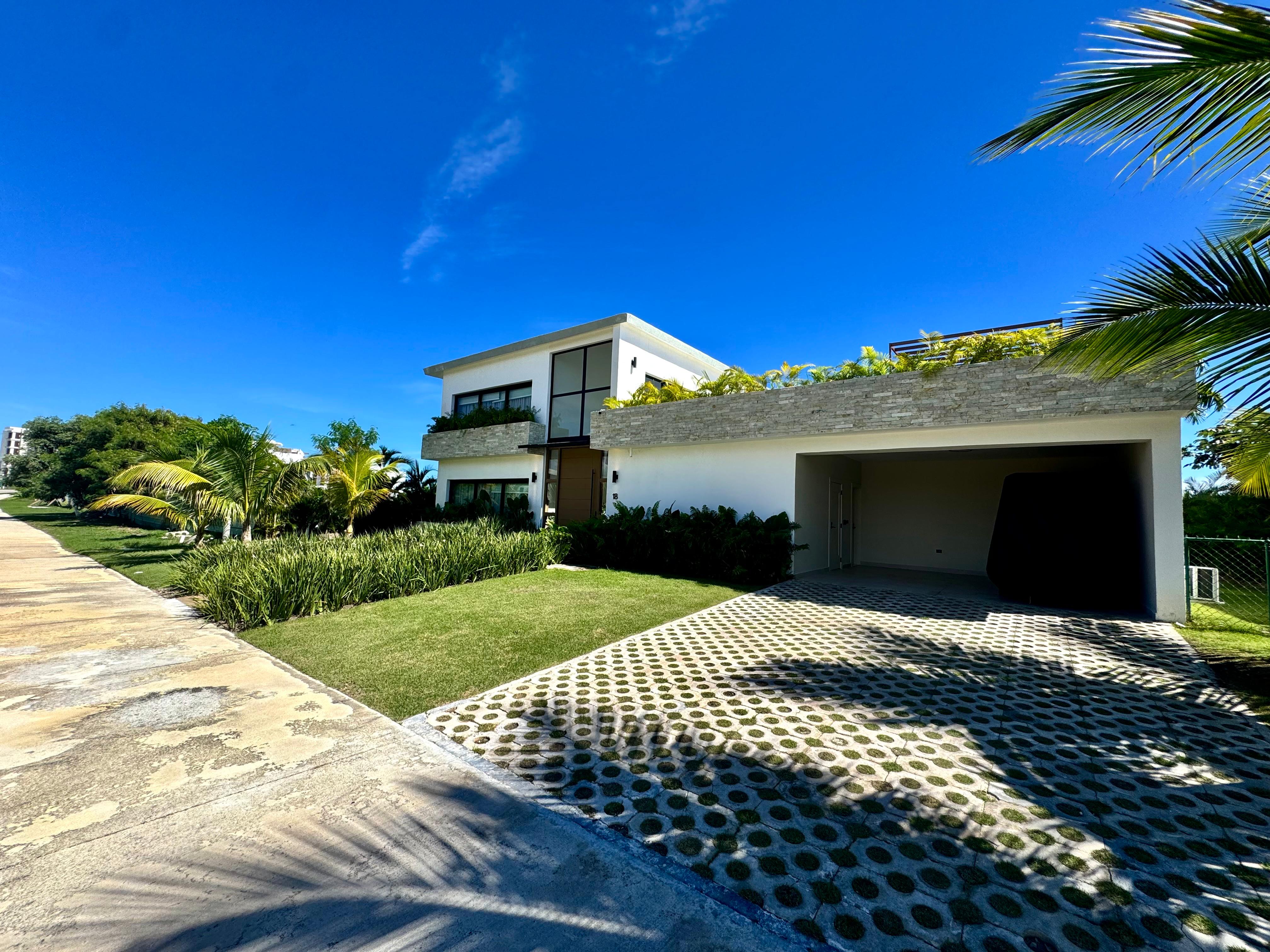 Punta Cana, DO, 4 Bedrooms Bedrooms, ,5 BathroomsBathrooms,Residential,For Sale,1996015