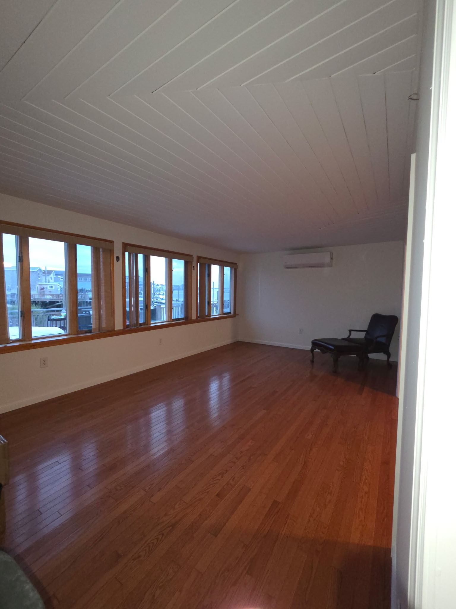 Broad Channel, New York, 11693, United States, 4 Bedrooms Bedrooms, ,2 BathroomsBathrooms,Residential,For Sale,1975825