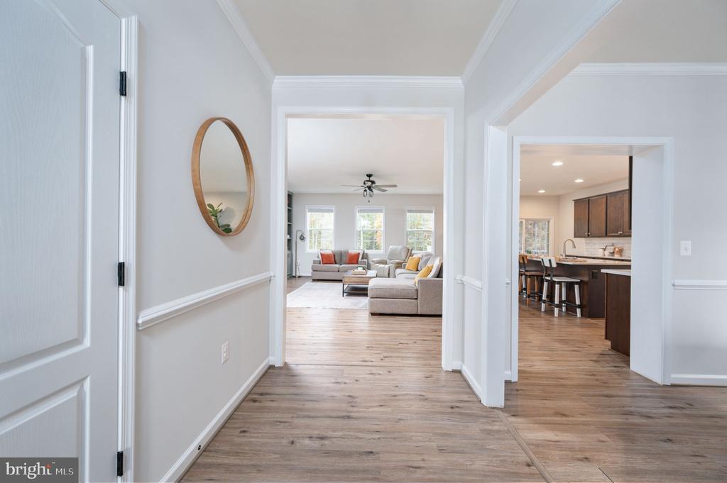 Fredericksburg, Virginia, 22406, United States, 5 Bedrooms Bedrooms, ,4 BathroomsBathrooms,Residential,For Sale,2005971