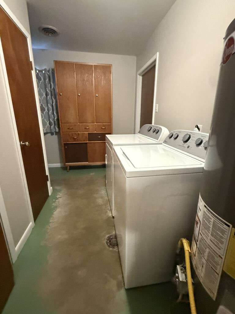 Fredericksburg, Texas, 78624, United States, 3 Bedrooms Bedrooms, ,2 BathroomsBathrooms,Residential,For Sale,2005842