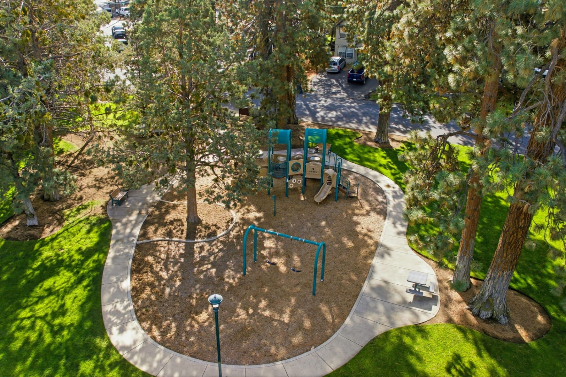 516 SE Centennial Street Bend, OR 97702 - 物件實景