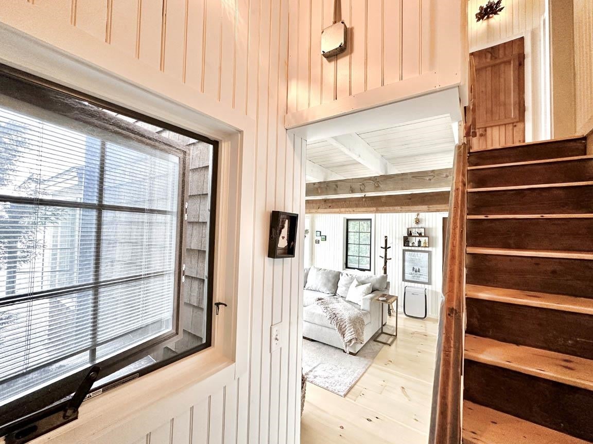 Bristol, New Hampshire, 03222, United States, 2 Bedrooms Bedrooms, ,Residential,For Sale,1933132