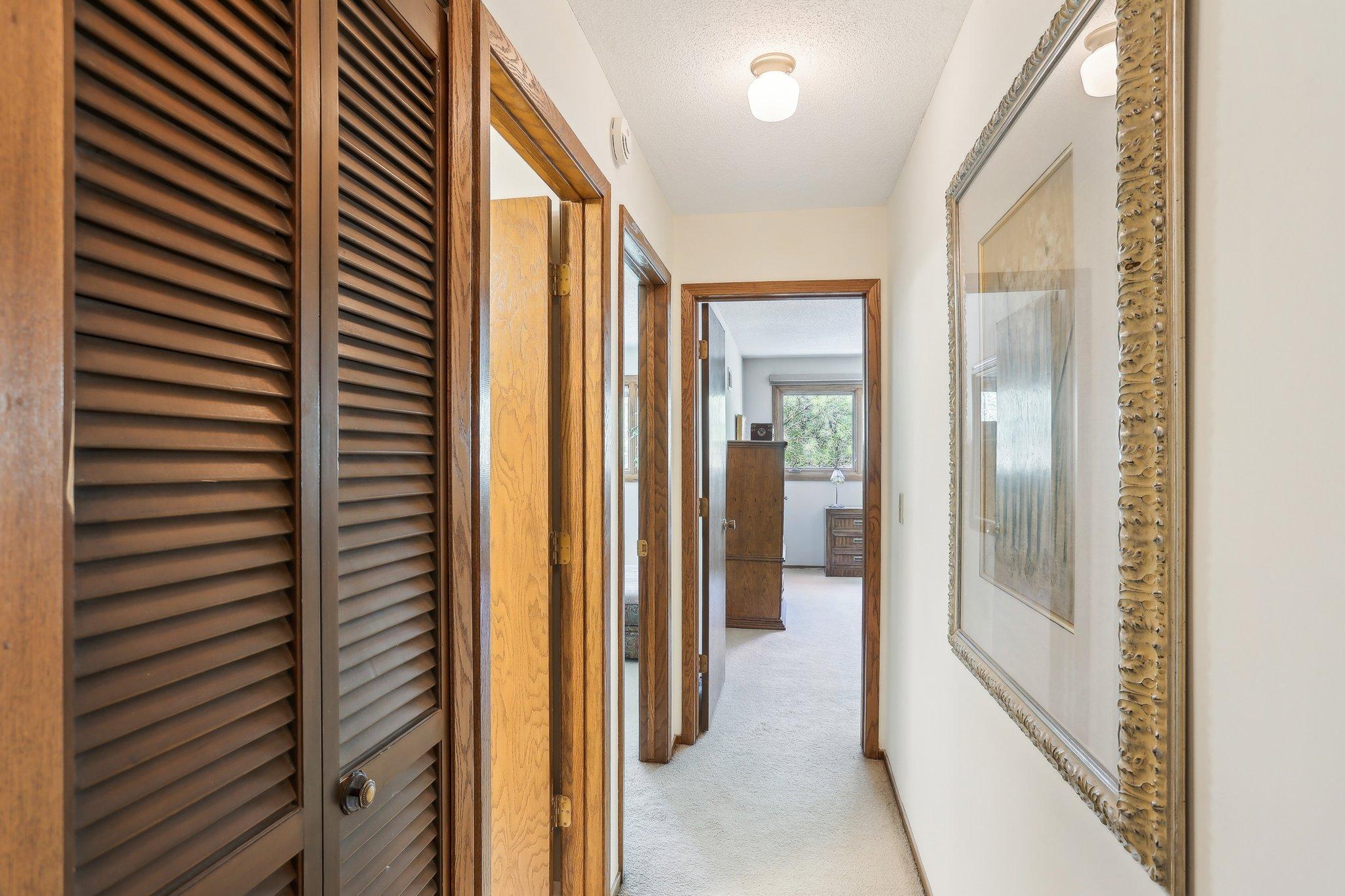 Edina, Minnesota, 55439, United States, 2 Bedrooms Bedrooms, ,3 BathroomsBathrooms,Residential,For Sale,1820089