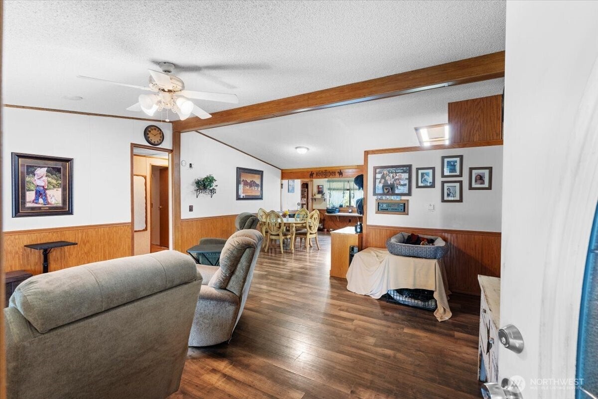 Yelm, Washington, 98597, United States, 3 Bedrooms Bedrooms, ,Residential,For Sale,1975708