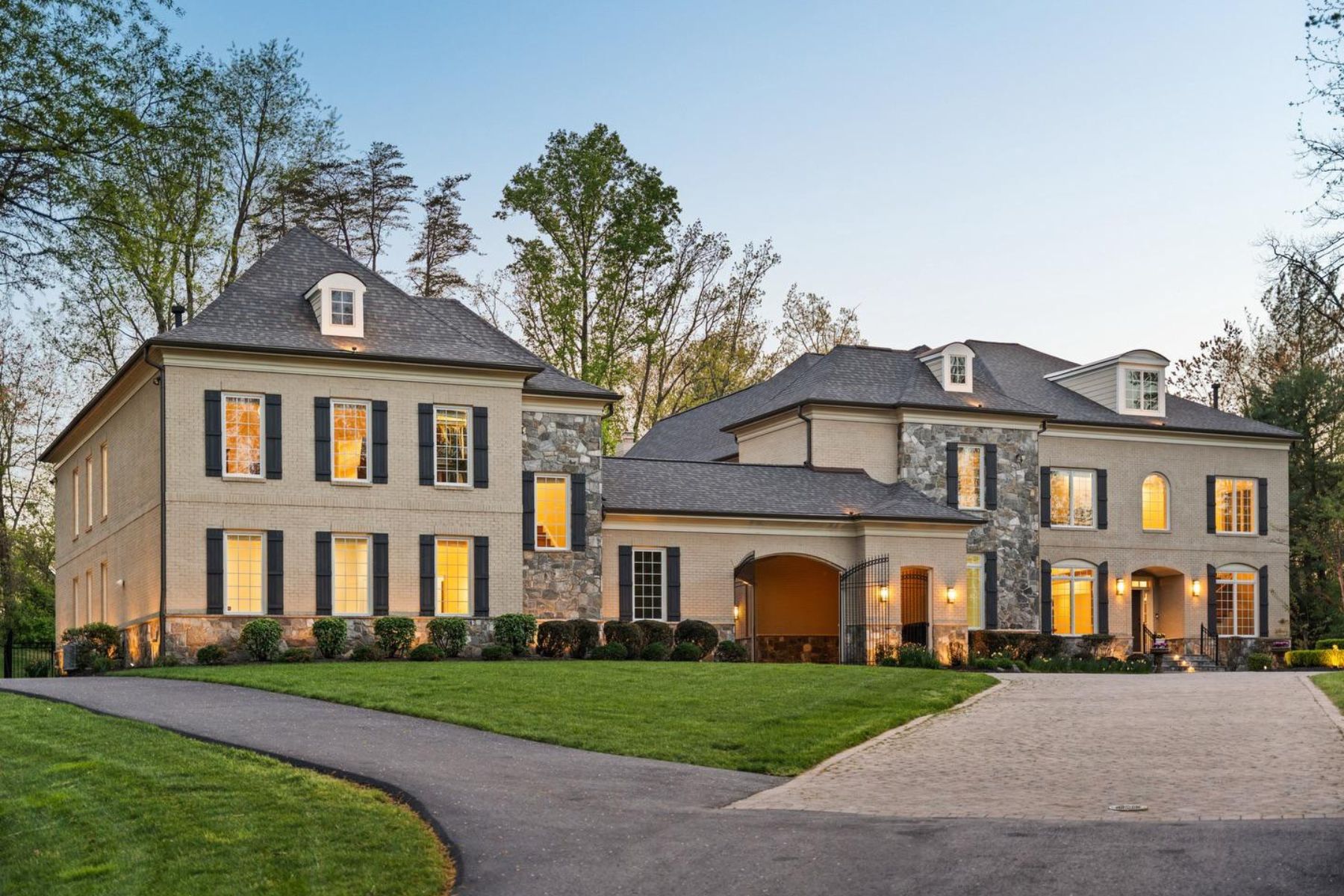  9111 Dara Lane, Great Falls, VA, 22066 - 物件實景