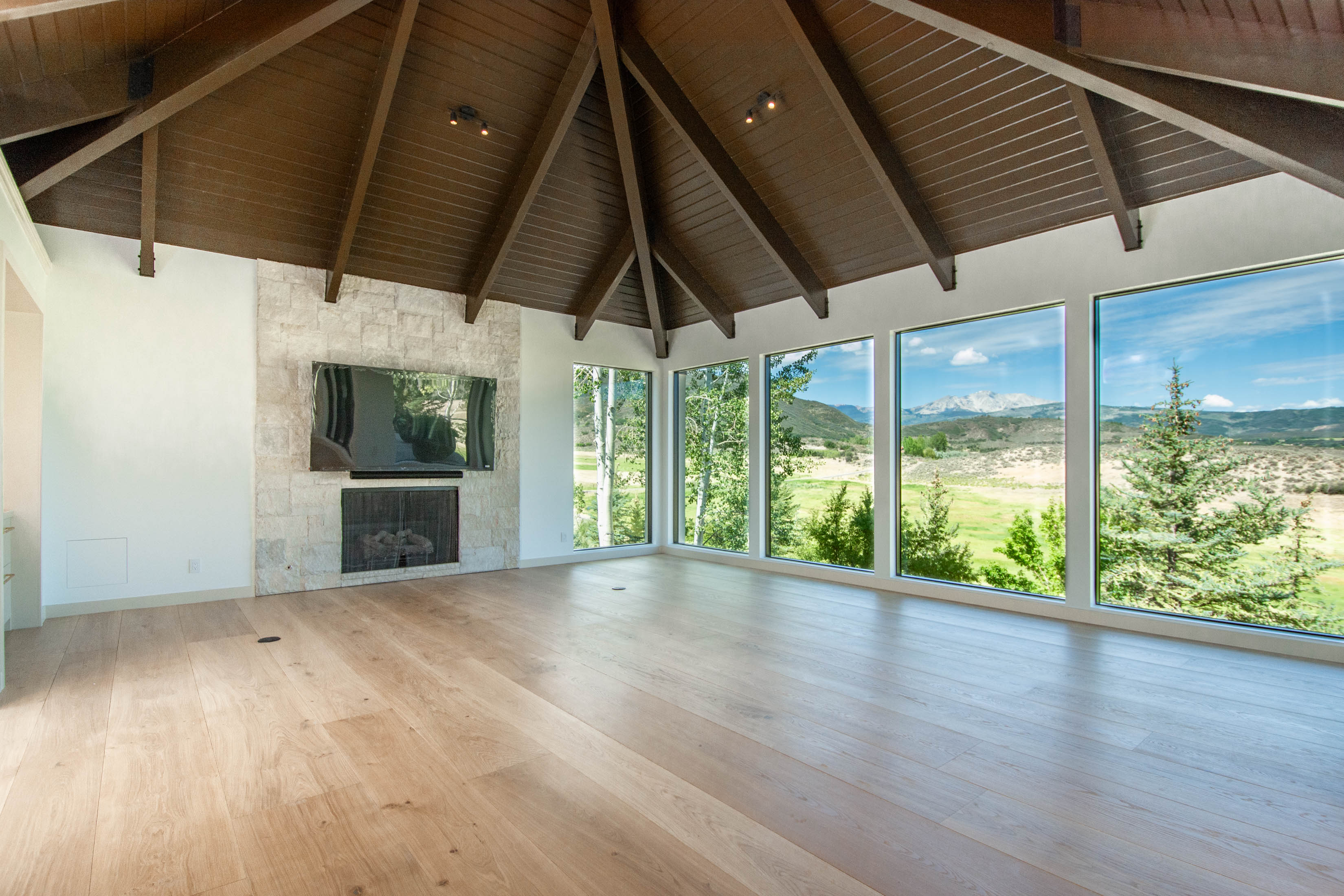  A Beautifully Reimagined Lazy O Ranch Estate with Unparalleled Mt. Sopris Views - 物件實景