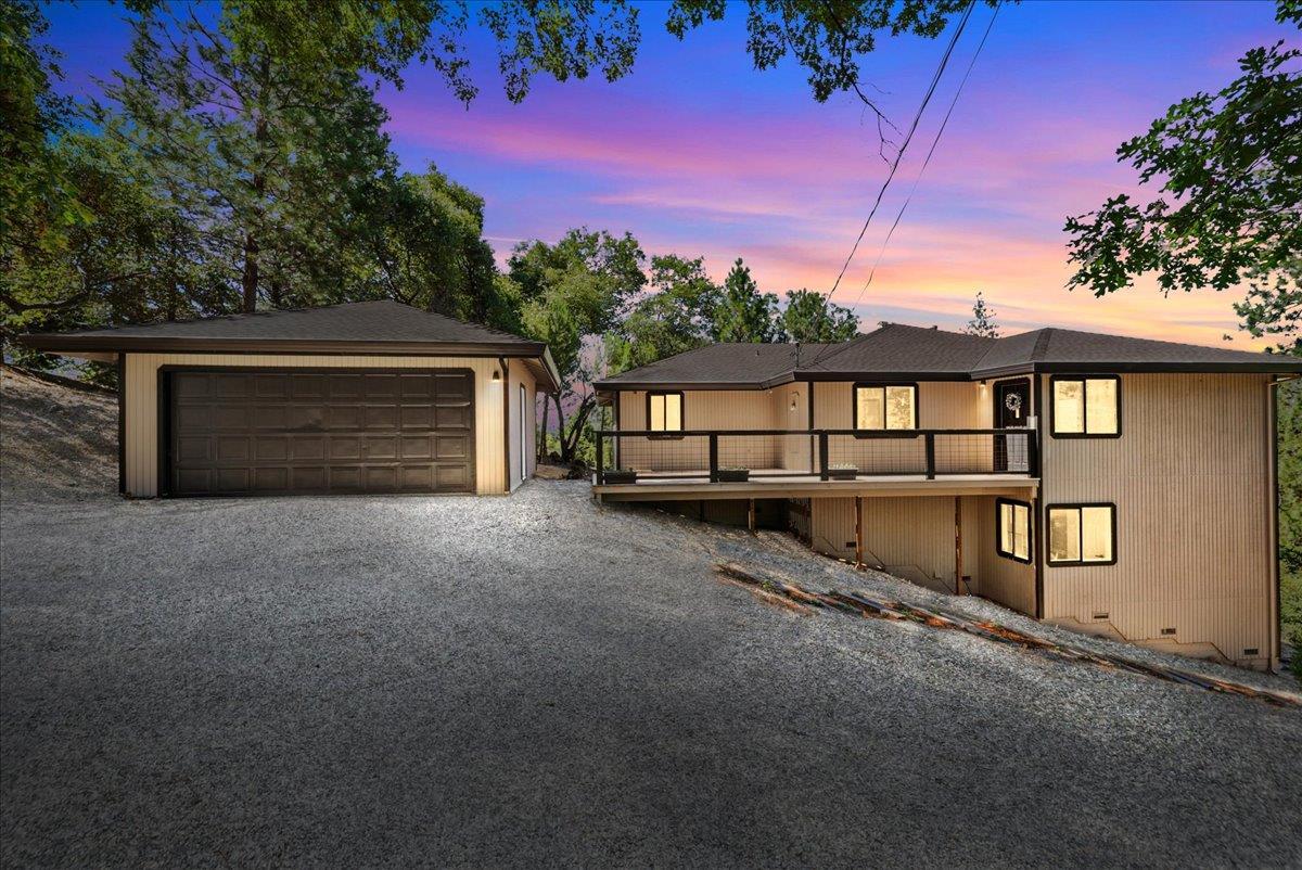 Grass Valley, California, 95949, United States, 4 Bedrooms Bedrooms, ,3 BathroomsBathrooms,Residential,For Sale,1921437